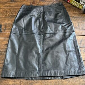 Sz M Jaclyn Smith Black 100% Leather Pencil Skirt with Back Slit